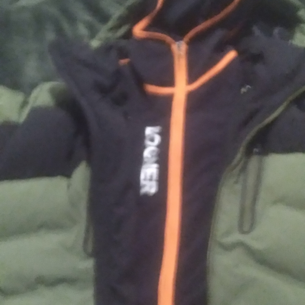 Jackets - Picture 3 of 3